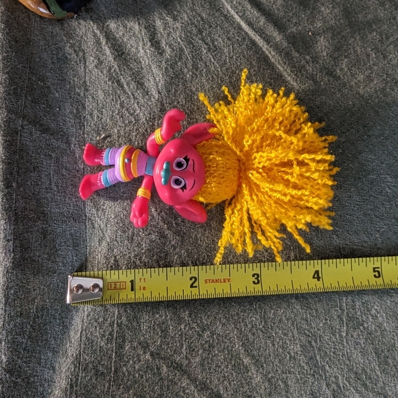 Trolls DreamWorks Figure Dj Suki Hasbro 3 In Pink Orange 2014 Toy World Tour - Picture 4 of 12